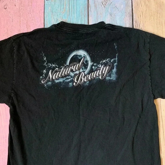 Beautiful vintage Y2K Native American woman unisex tee - Picture 7 of 7